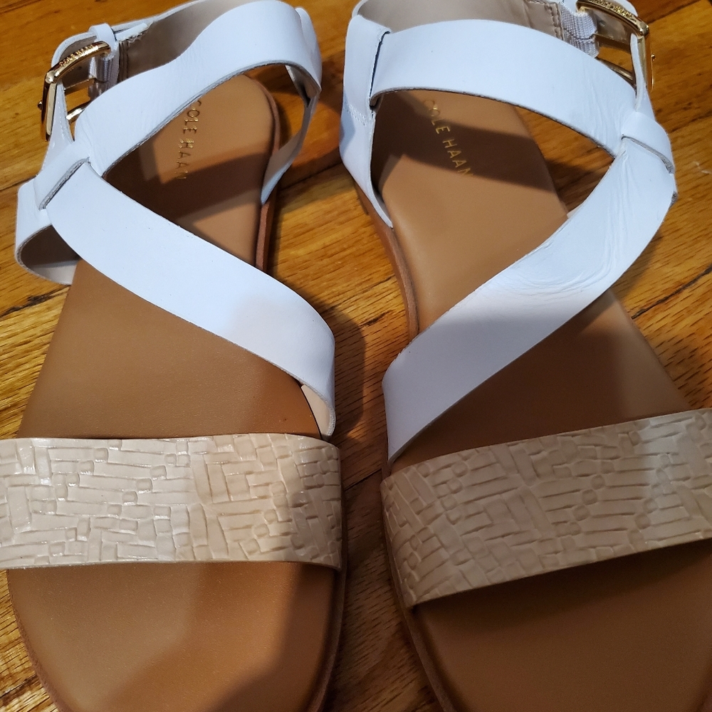 Cole Haan FINDRA STRPPY SANDAL. SIZE 6.5. - Picture 1 of 6